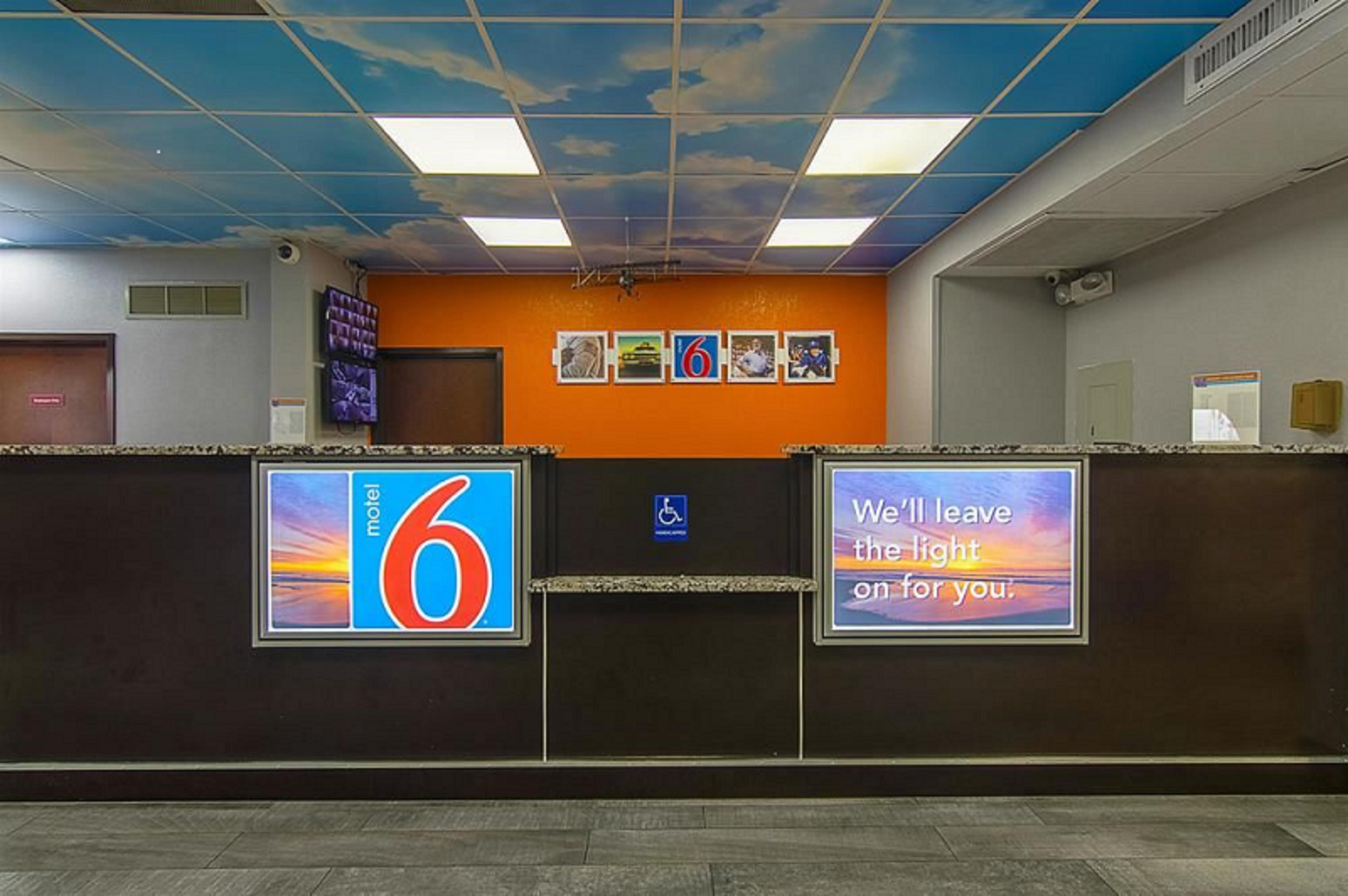 Motel 6-Atlanta, Ga - Atlanta Airport Колледж Парк Экстерьер фото