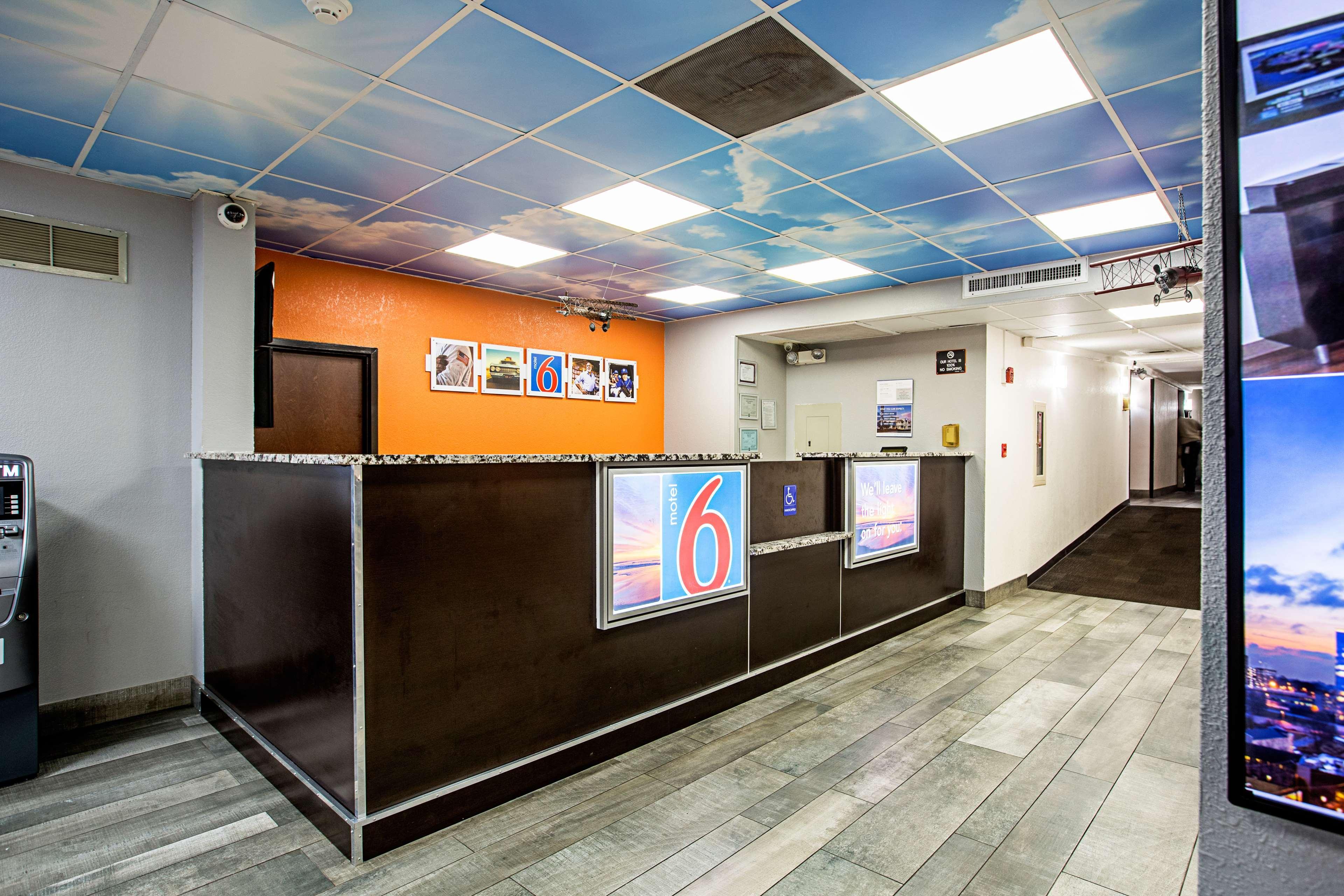 Motel 6-Atlanta, Ga - Atlanta Airport Колледж Парк Экстерьер фото